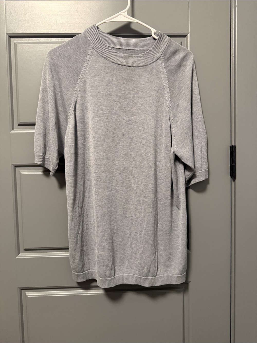 Silk Unisex Light Gray Short-Sleeve Knit Shirt LARGE Brand Unknown